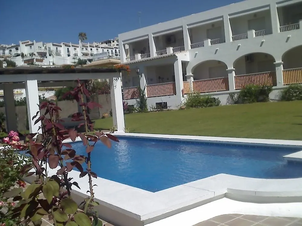 Apartamento At Almoraide Rooms Suites (Adults Only) Nerja