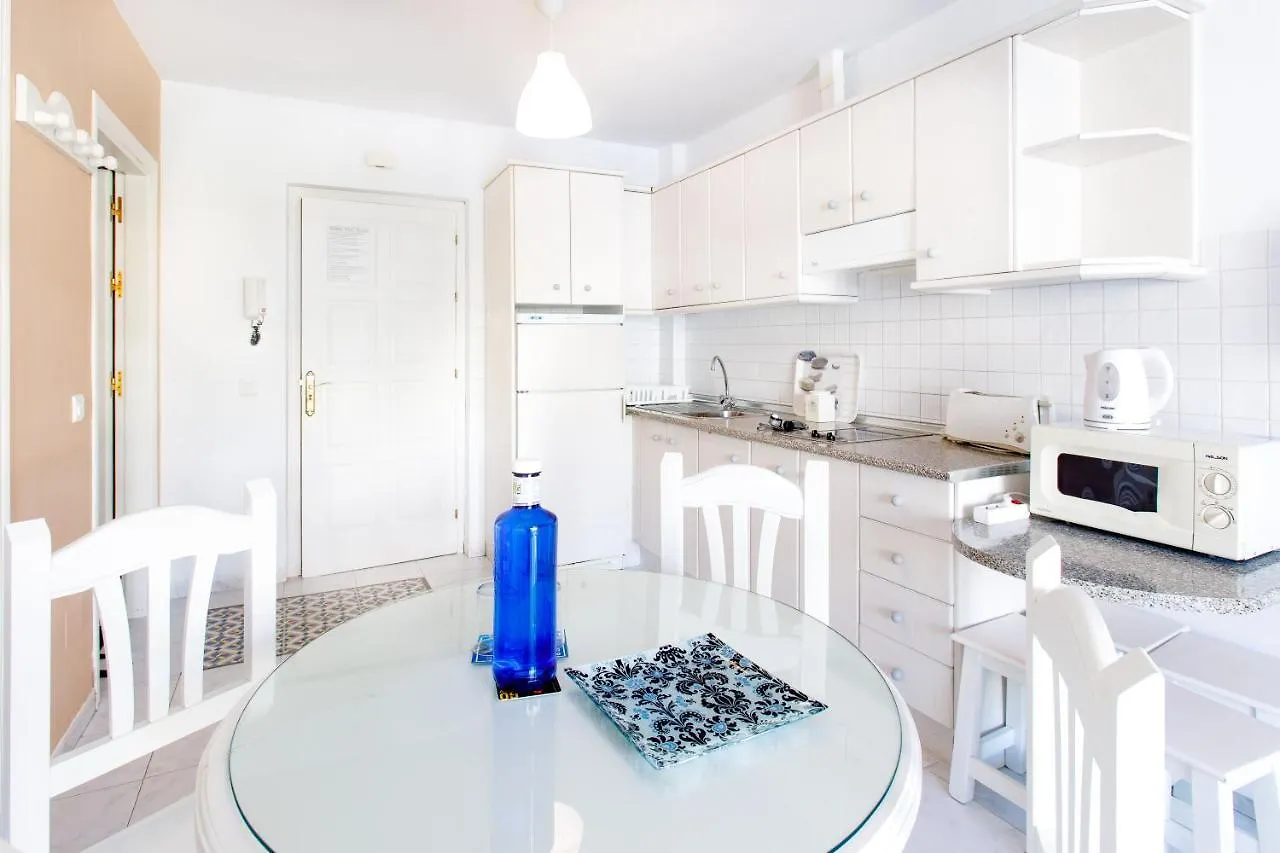 Apartamento At Almoraide Rooms Suites (Adults Only) Nerja
