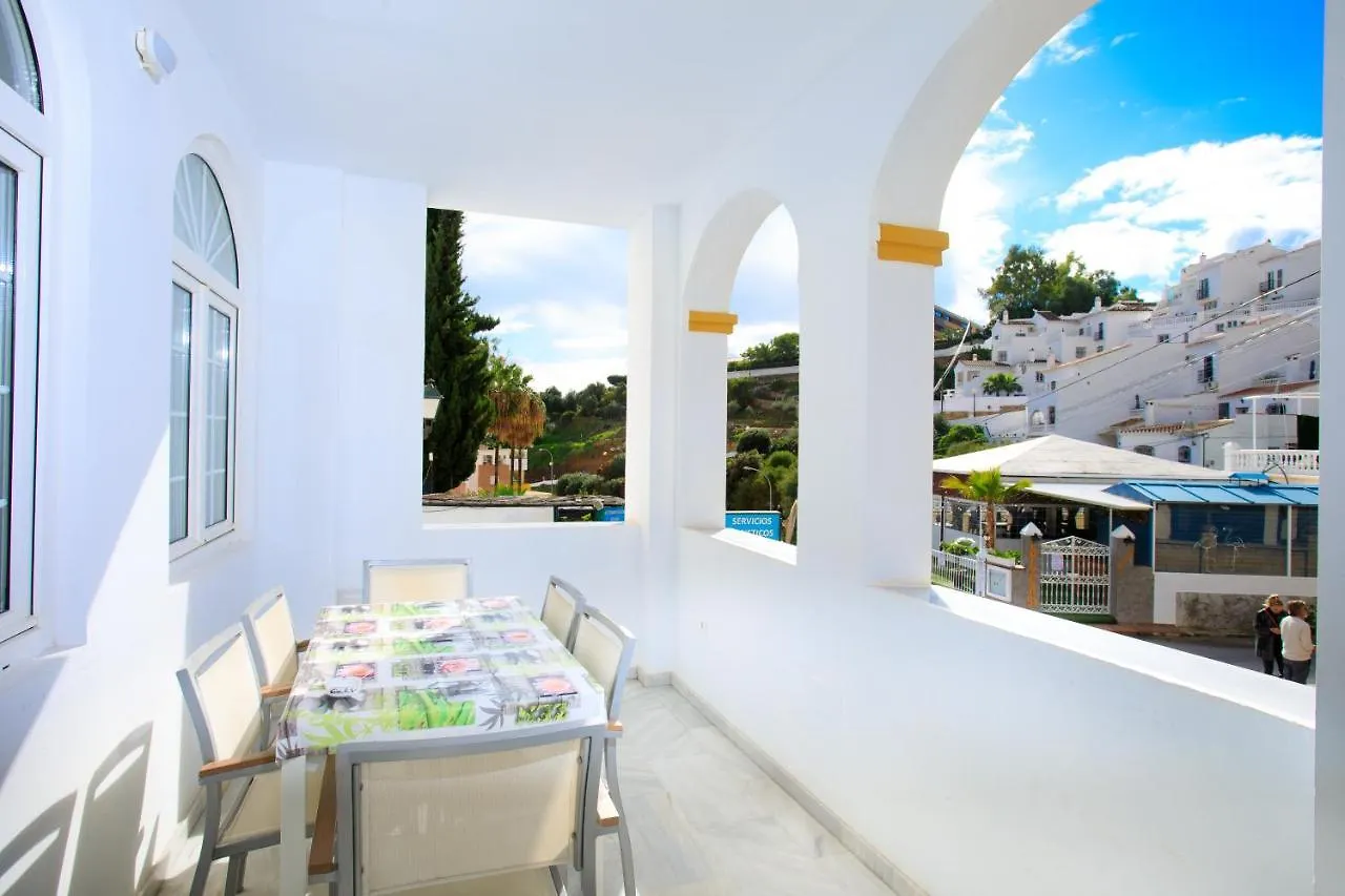 Apartamento At Almoraide Rooms Suites (Adults Only) Nerja
