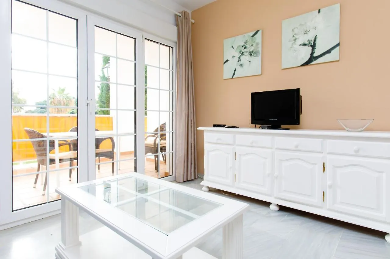 Apartamento At Almoraide Rooms Suites (Adults Only) Nerja