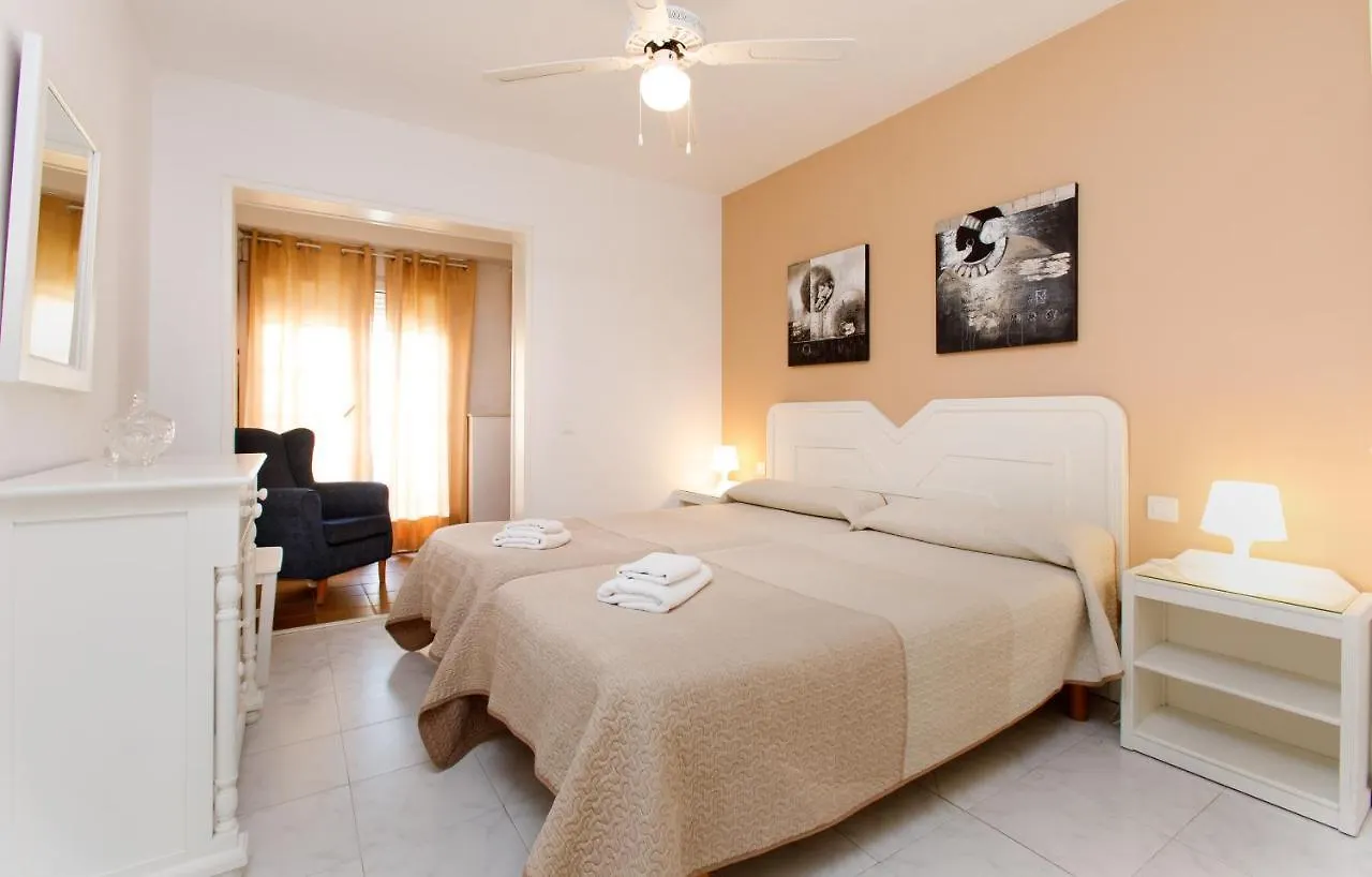 Apartamento At Almoraide Rooms Suites (Adults Only) Nerja