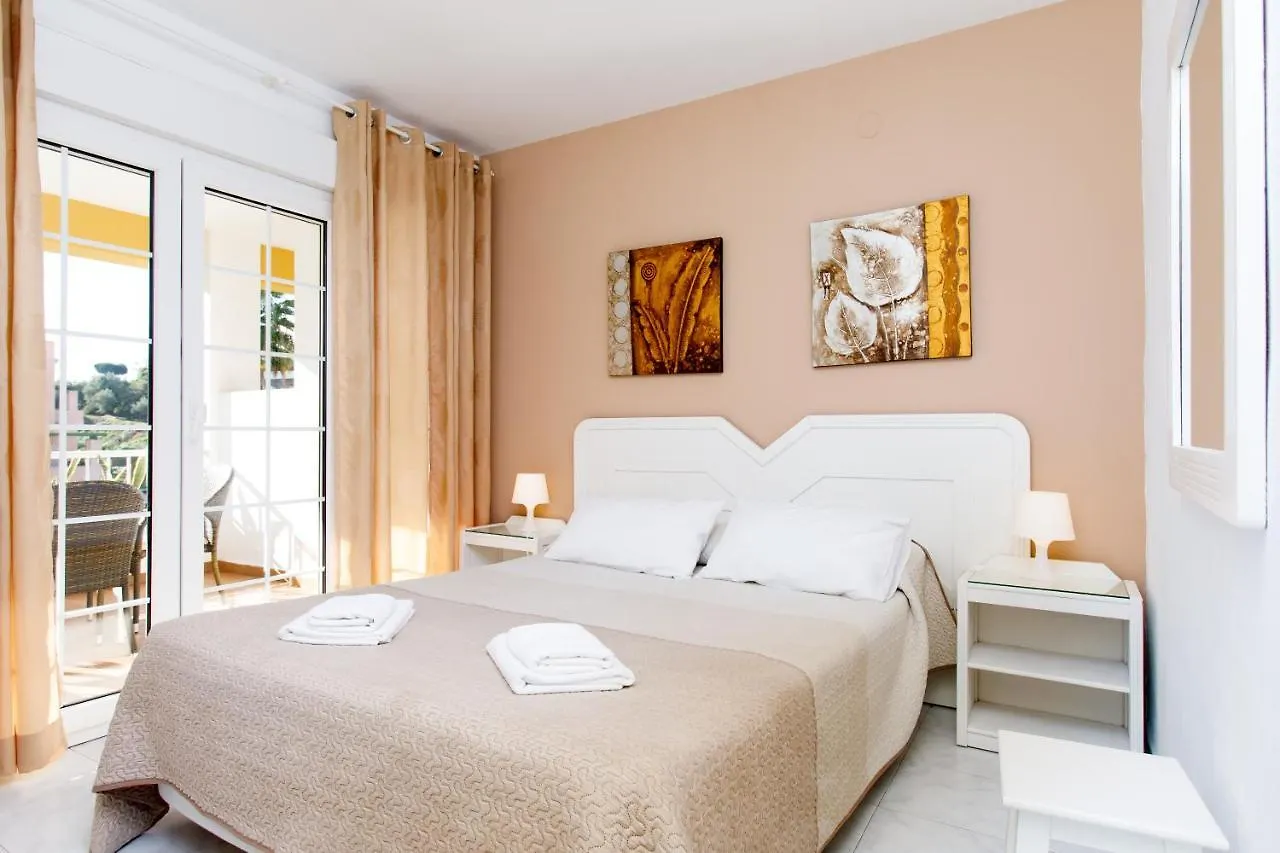 At Almoraide Rooms Suites (Adults Only) Nerja 0*,